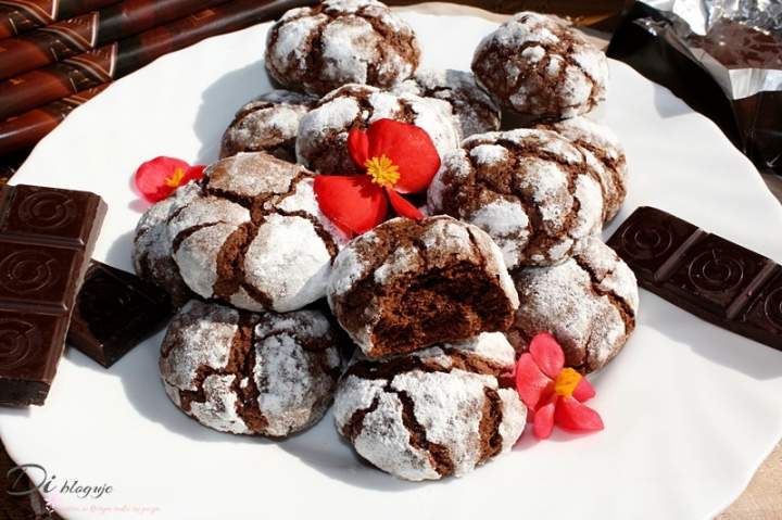 Chocolate Crinkles, czyli popękane ciasteczka czekoladowe