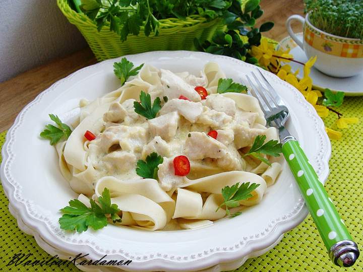 Pappardelle i kurczak w sosie serowym