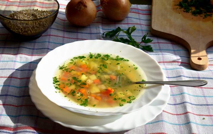 Krupnik – rozgrzewająca zupa na jesień + filmik