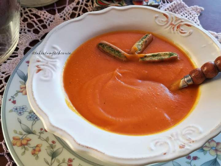 Wegański krem z dyni -smaczna zupa dyniowa