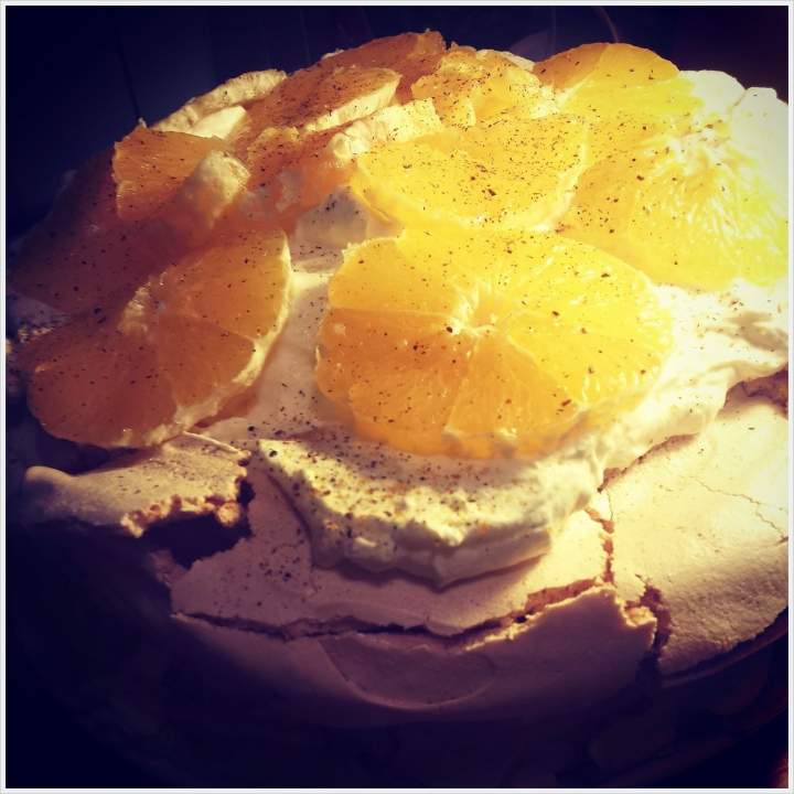 Pomarańczowy Tort Pavlova