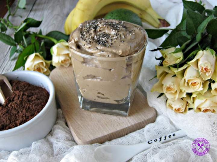 Mus czekoladowy z awokado – zdrowa nutella