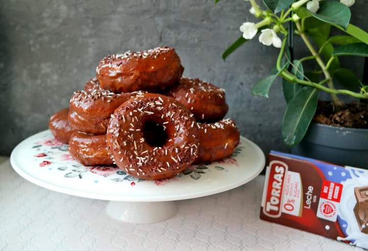 Pączki z dziurką – donuty z czekoladą