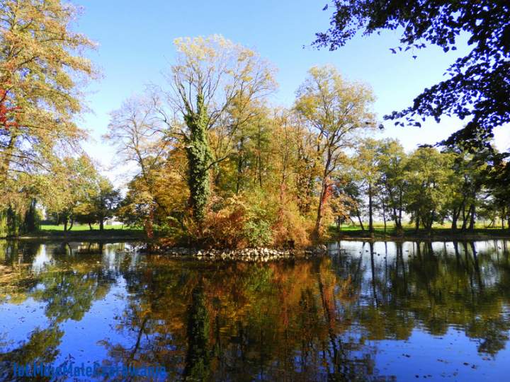 Zabytkowy park przyfabryczny w Leśmierzu