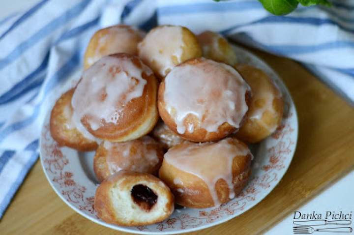 Pączki na wodzie gazowanej