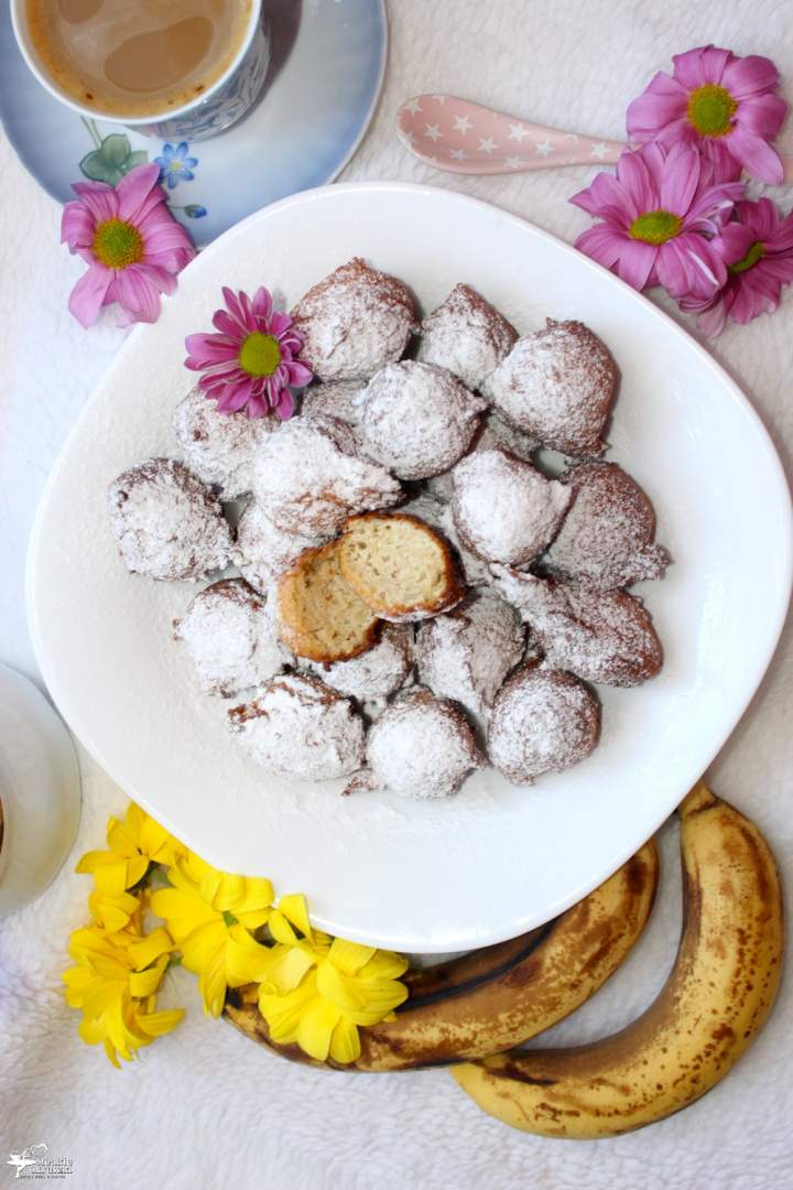 Szybkie pączki bananowe – mini pączki