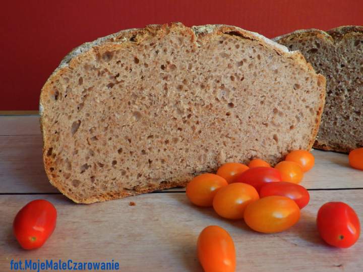 Chleb pszenno – orkiszowy na zakwasie żytnim pieczony w garnku żeliwnym
