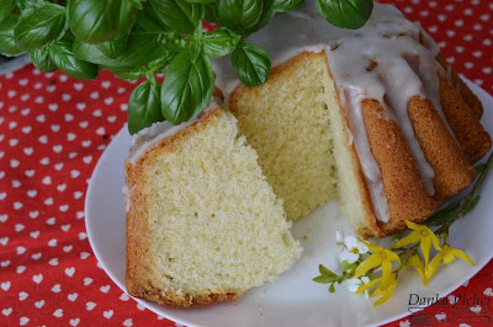 Babka piaskowa na oleju