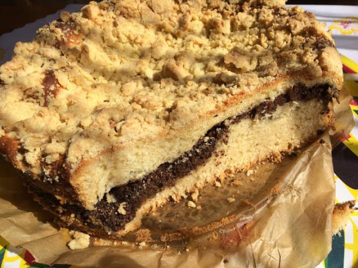 Kołocz śląski – tradycyjne drożdżowe ciasto z makiem i kruszonką