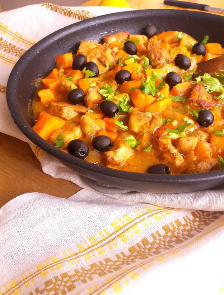 Tagine z kurczakiem i oliwkami / Chicken and Olives Tagine