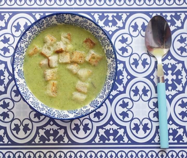 Kremowa zupa ze szparagów i brokuła