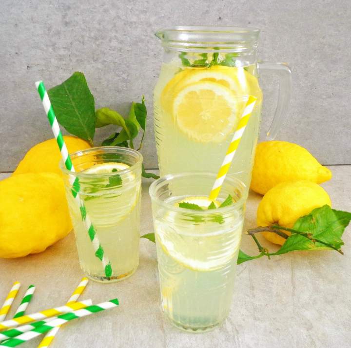 Lemoniada z cytryny i limonki (Limonata al limone e lime)