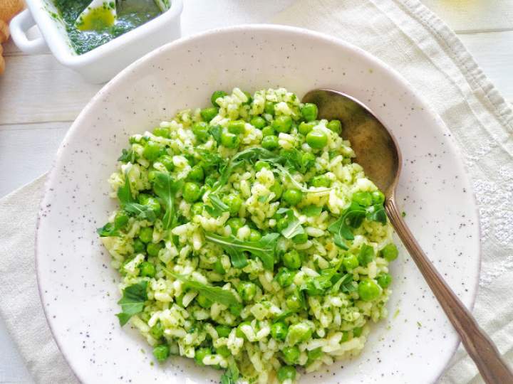 Risotto z groszkiem i pesto z rukoli (Risotto con piselli e pesto di rucola)