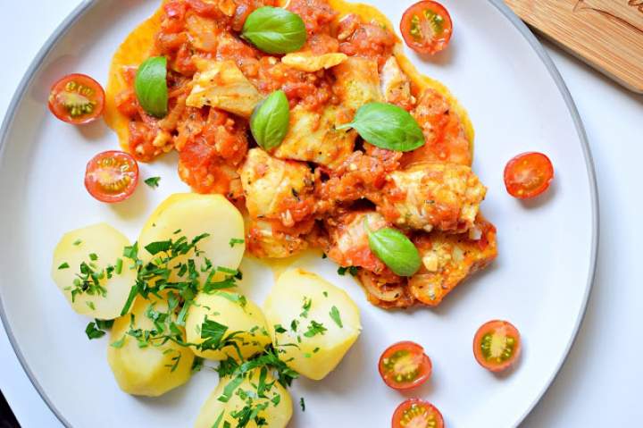 Dorsz w pomidorach – prosto, zdrowo, smacznie