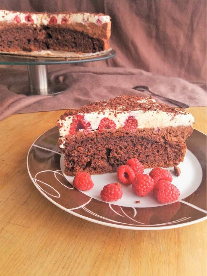 Ciasto czekoladowe z malinami i kremem / Chocolate Cream Raspberry Cake
