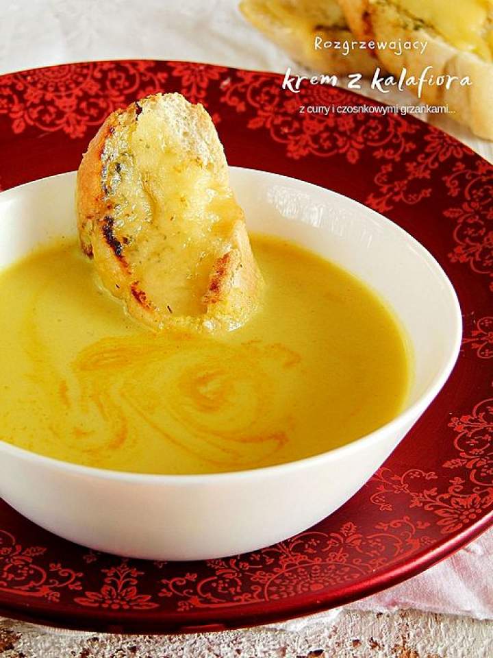 rozgrzewająca zupa krem z kalafiora