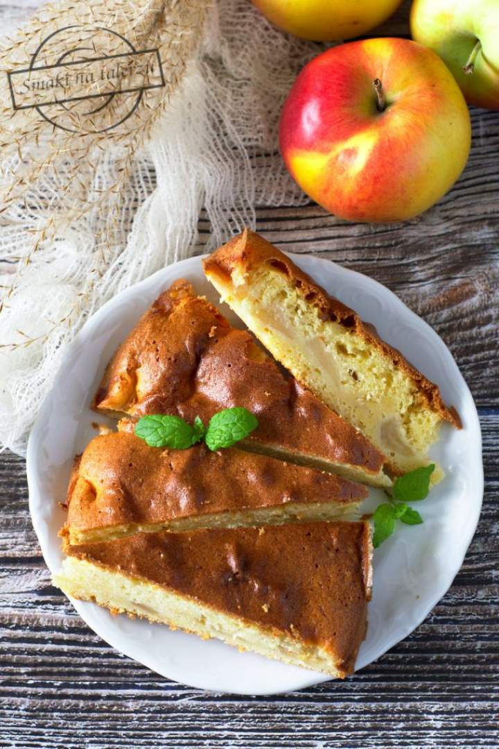 Maślane (ucierane) ciasto z jabłkami – pyszne!