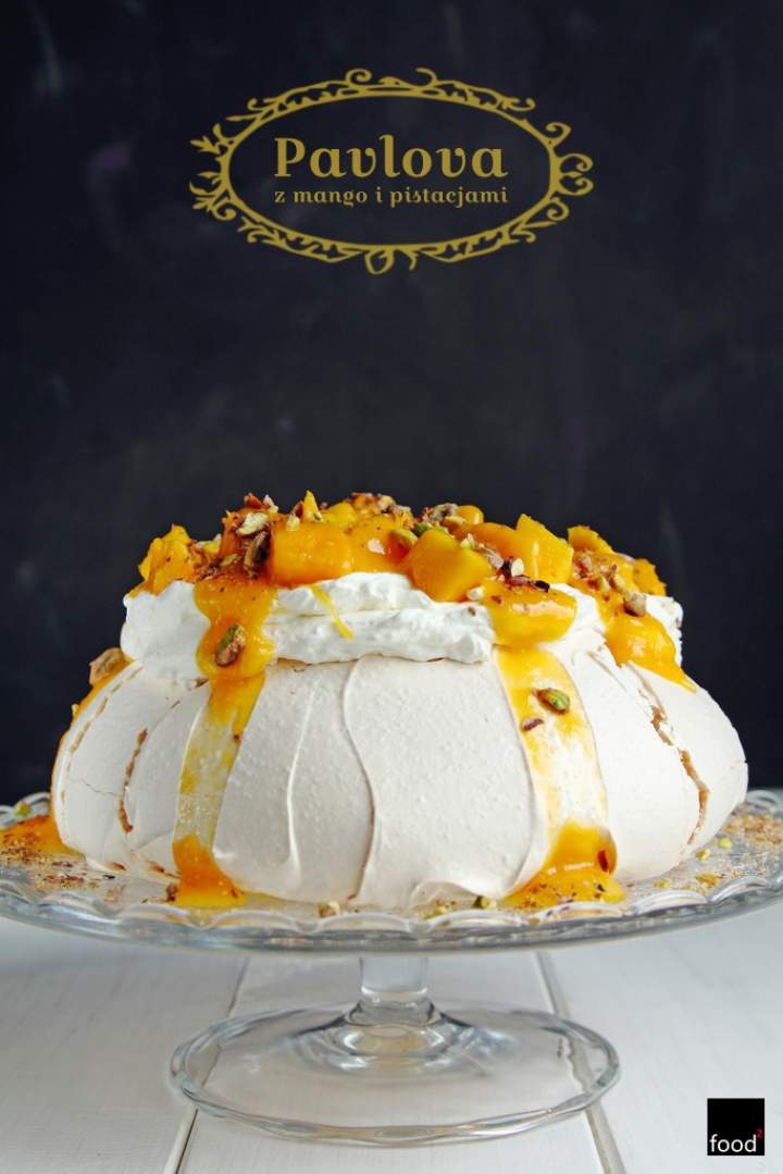 Pavlova z mango i pistacjami