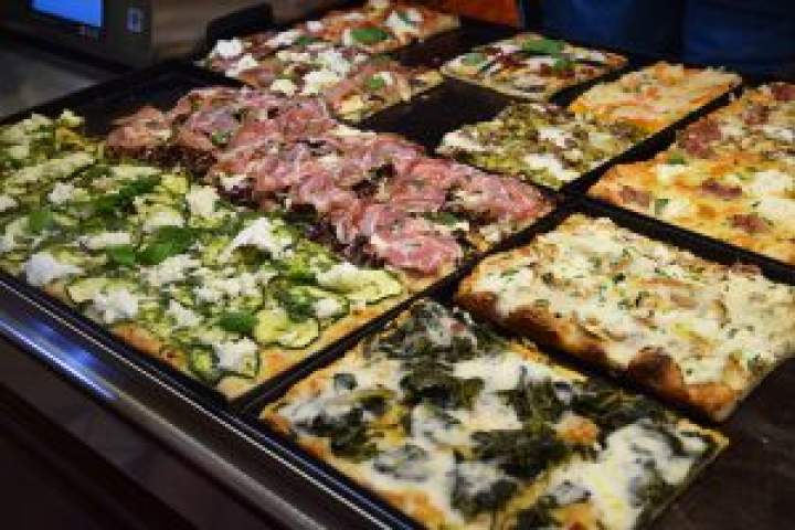 Pizzeria La Boccaccia – pizza na kawałki w Rzymie