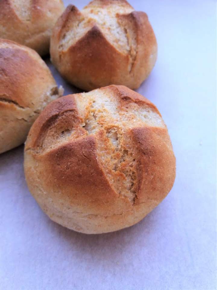 Bułki orkiszowe z mąką jaglaną / Spelt Millet Kaiser Rolls