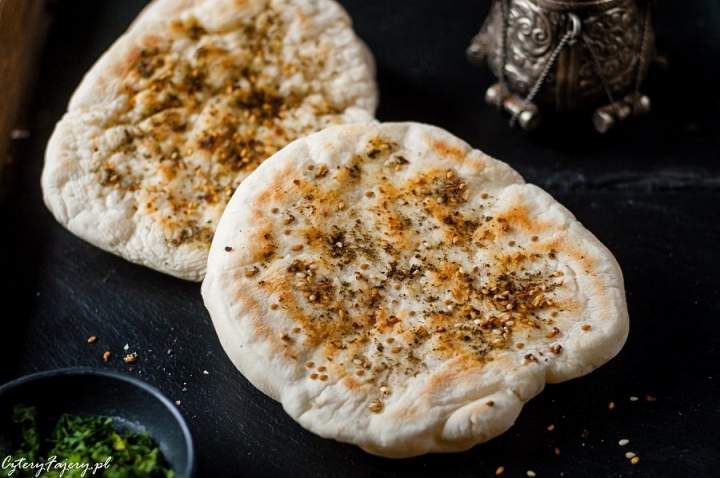 Chleb naan z patelni