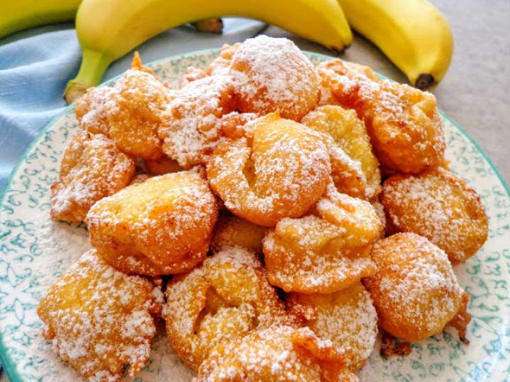 Smażone banany w cieście (Banane fritte in pastella)