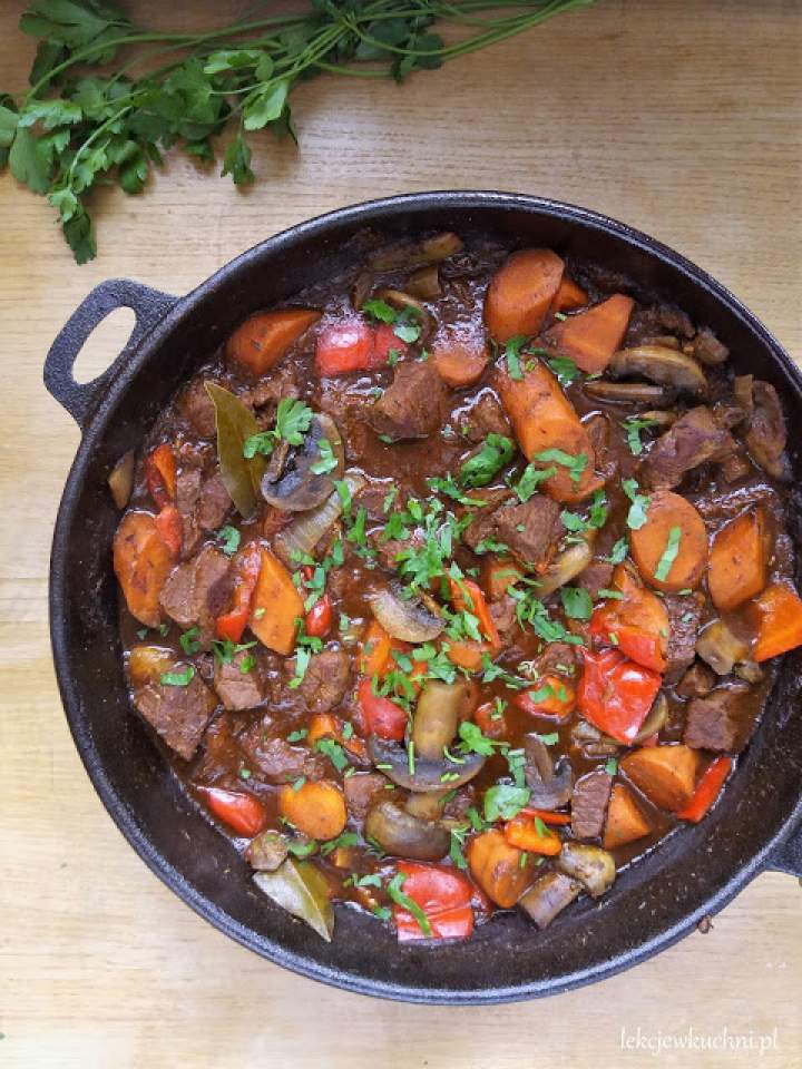 Gulasz węgierski z pieczarkami / Hungarian Stew with Mushrooms