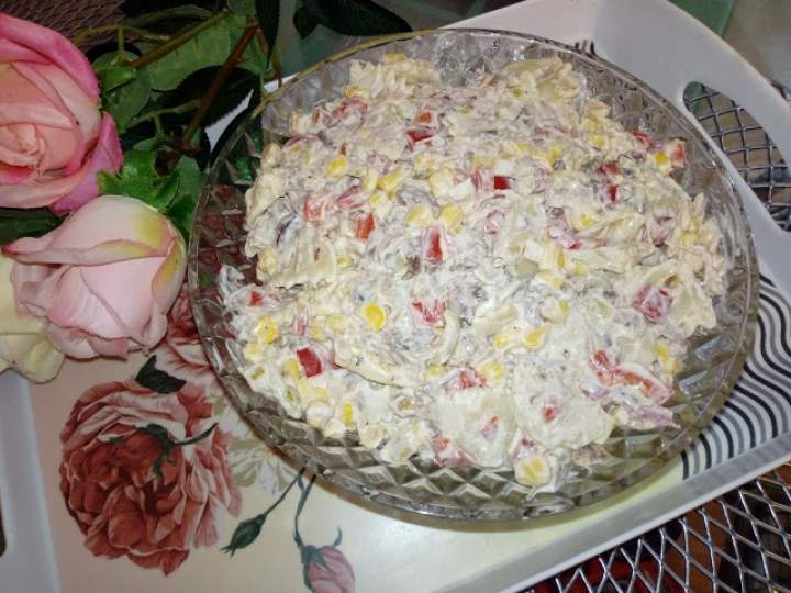 Sałatka z mięsem z rosołu