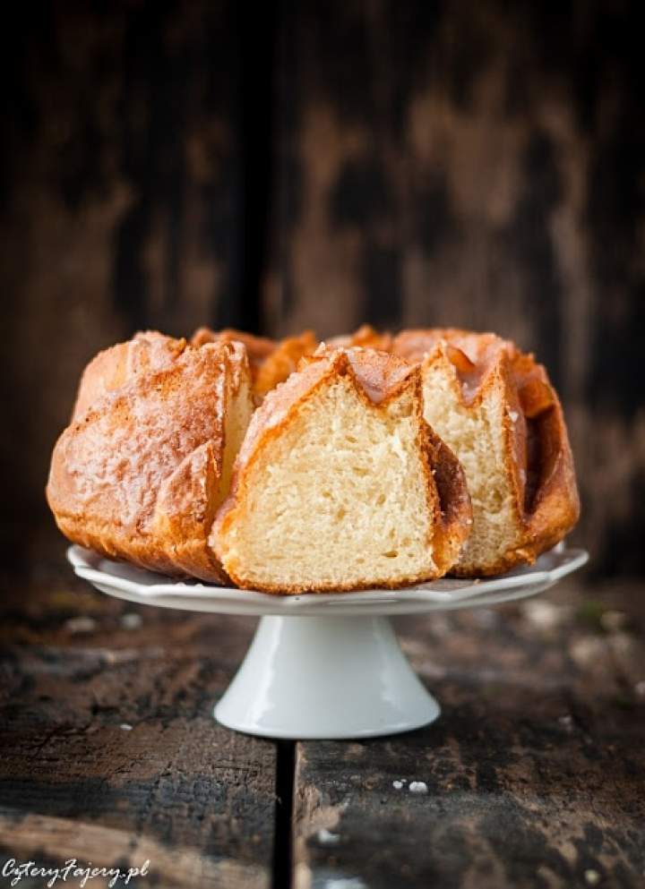 Babka ponczowa