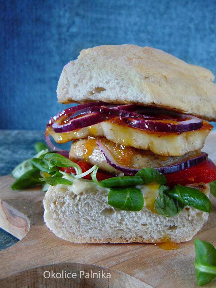 Burger z halloumi