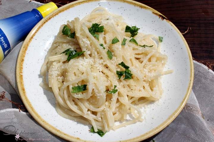 Spaghetti al limone/Spaghetti z sosem cytrynowym