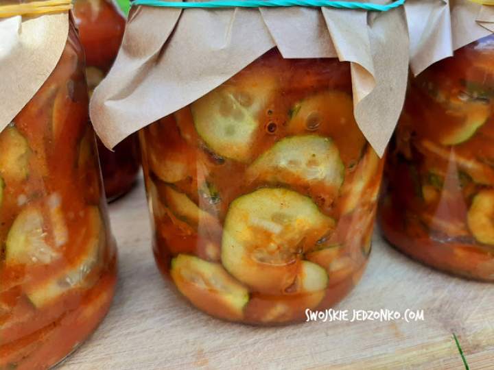 Ogórki w pomidorach  do słoików