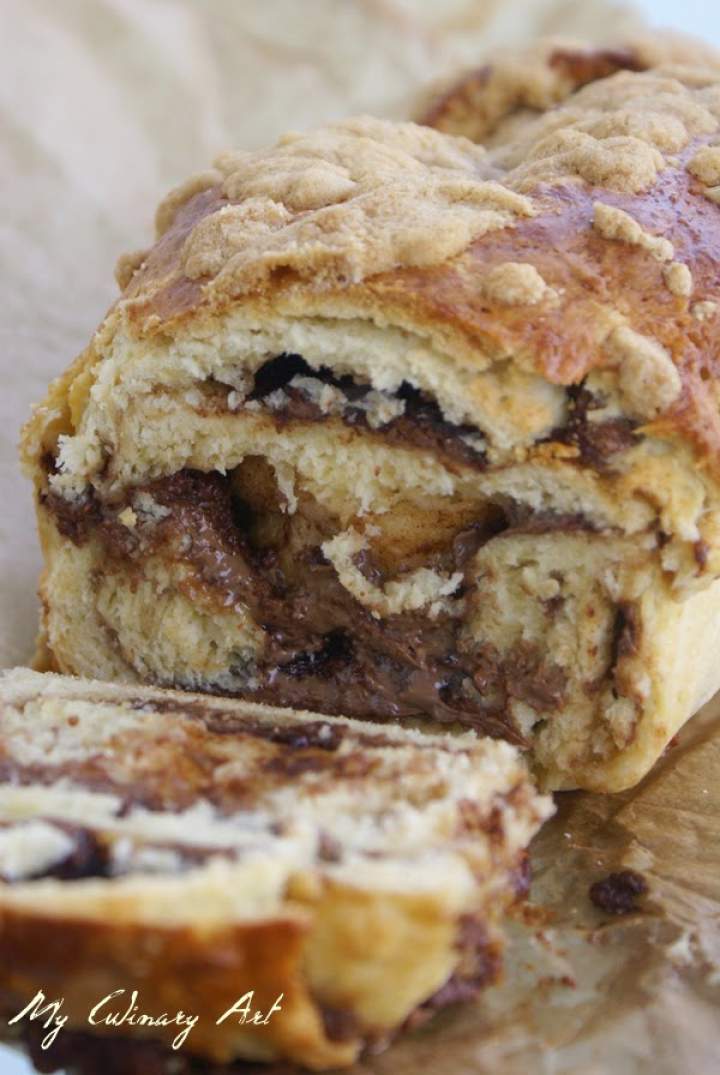 Babka drożdżowa z czekoladą