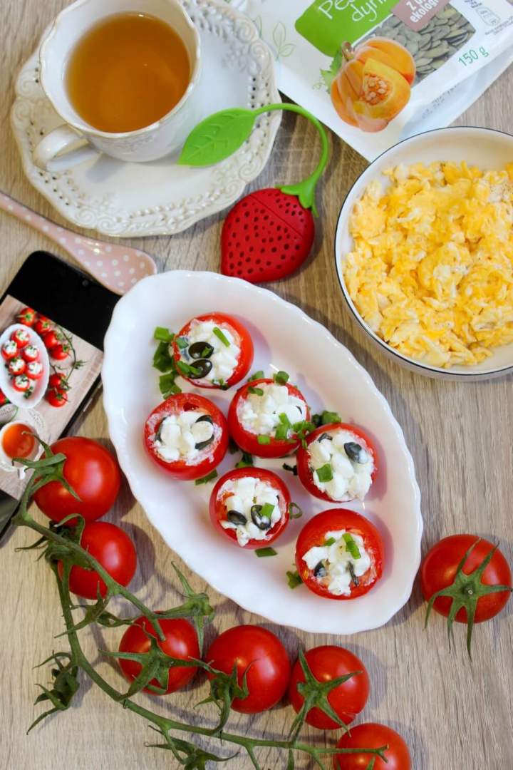 Nadziewane pomidorki – na śniadanie lub przekąskę