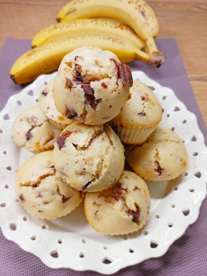 Muffinki z bananem i czekoladą