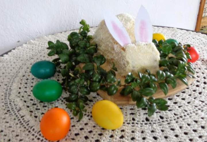 Babka wielkanocny zajaczek
