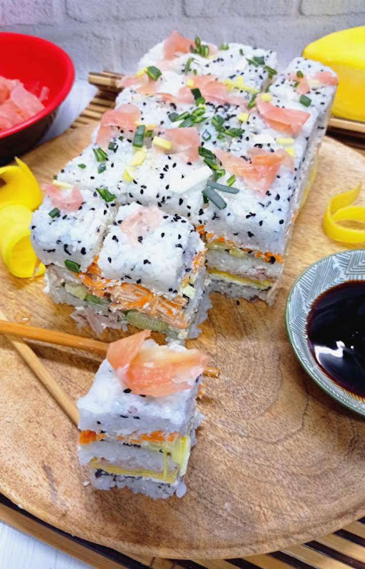 Sałatka tortowa a'la sushi
