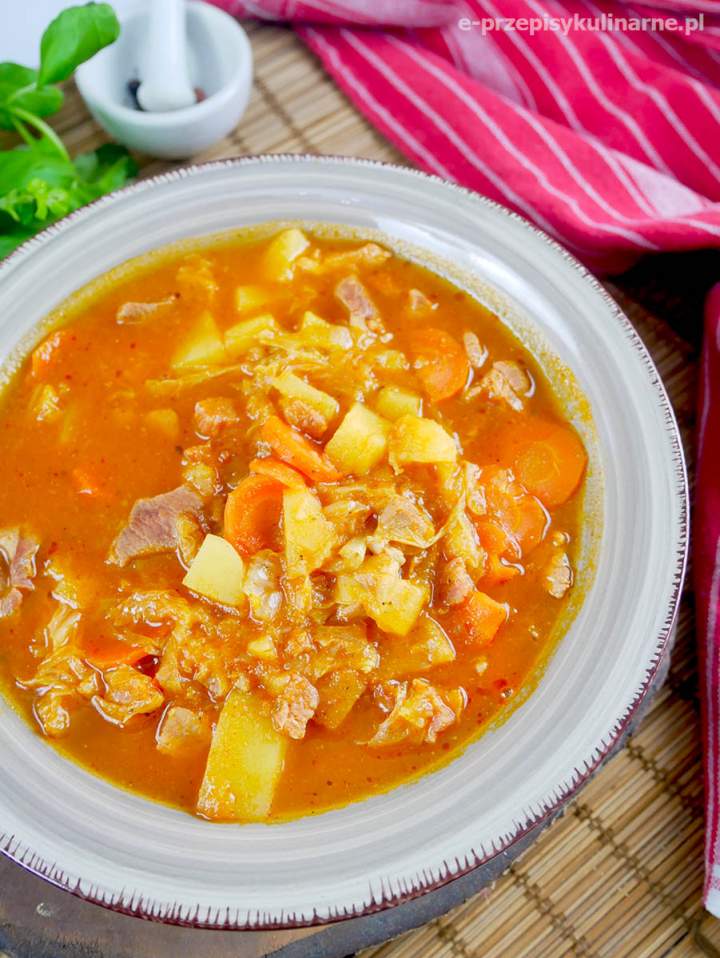 Zupa zbójnicka po śląsku – pyszne i sycące danie na obiad