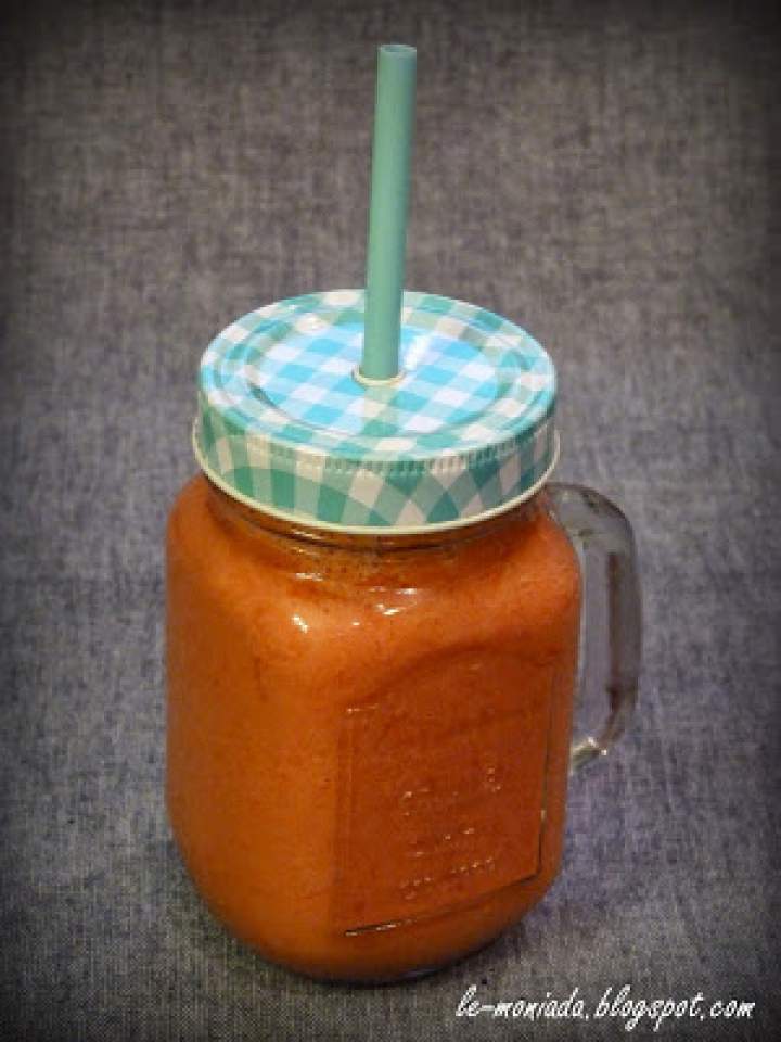 Smoothie #5: banan, malina, pomarańcza