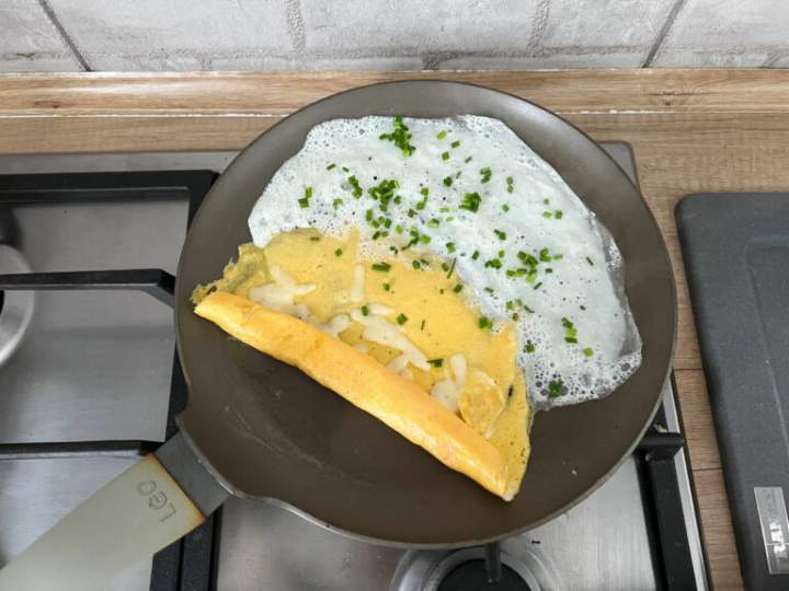 Zwijany omlet jajeczny