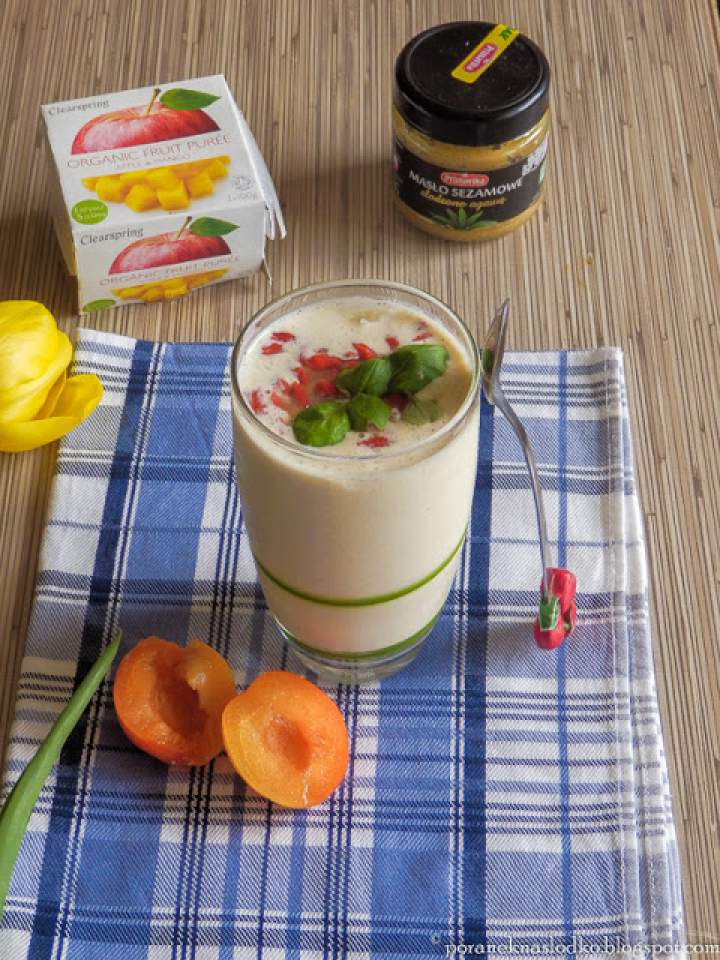 Chałwowe smoothie z tofu!