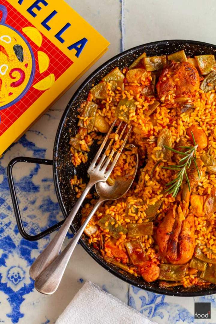 Paella valenciana