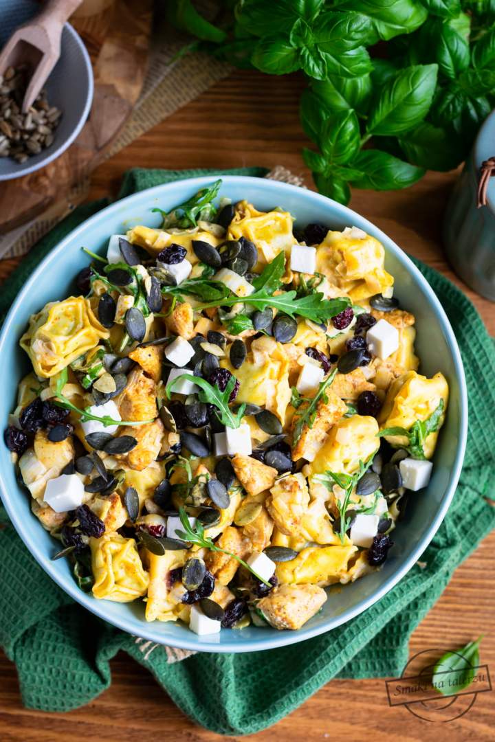 Sałatka HITowa (z kurczakiem i tortellini)