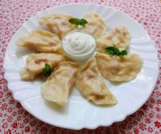 Pierogi z truskawkami i serem