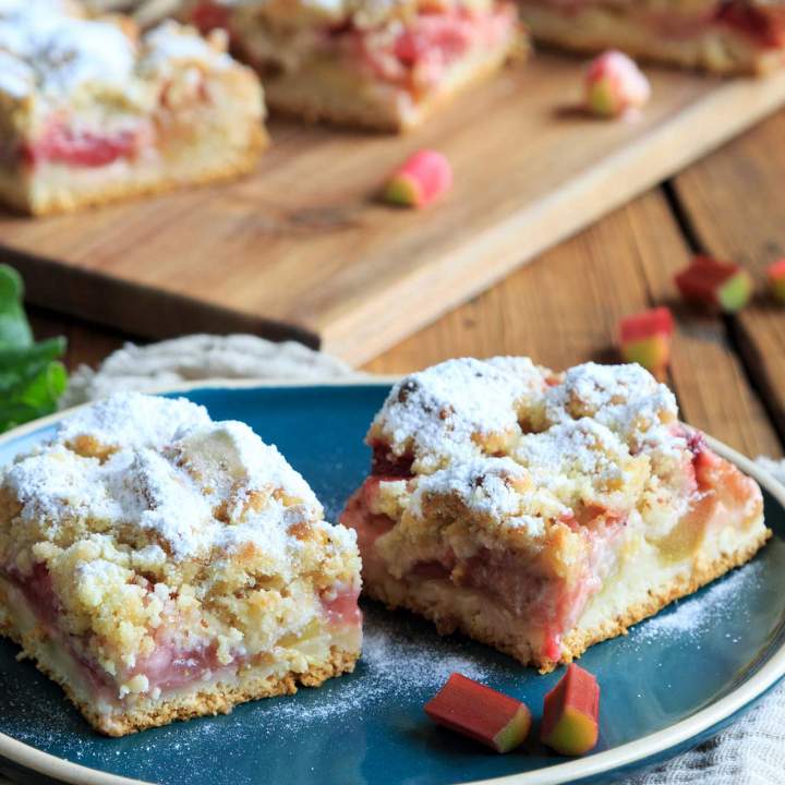 Ciasto z rabarbarem i kruszonką