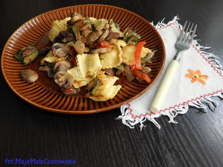 Warzywa z truflowym ravioli