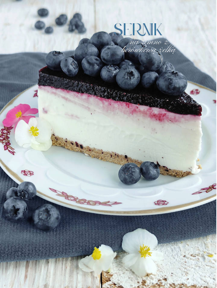 sernik na zimno z borówkową żelką
