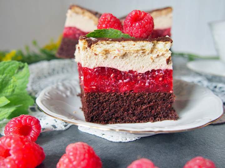 Malinowe cappuccino – elegancki deser krok po kroku