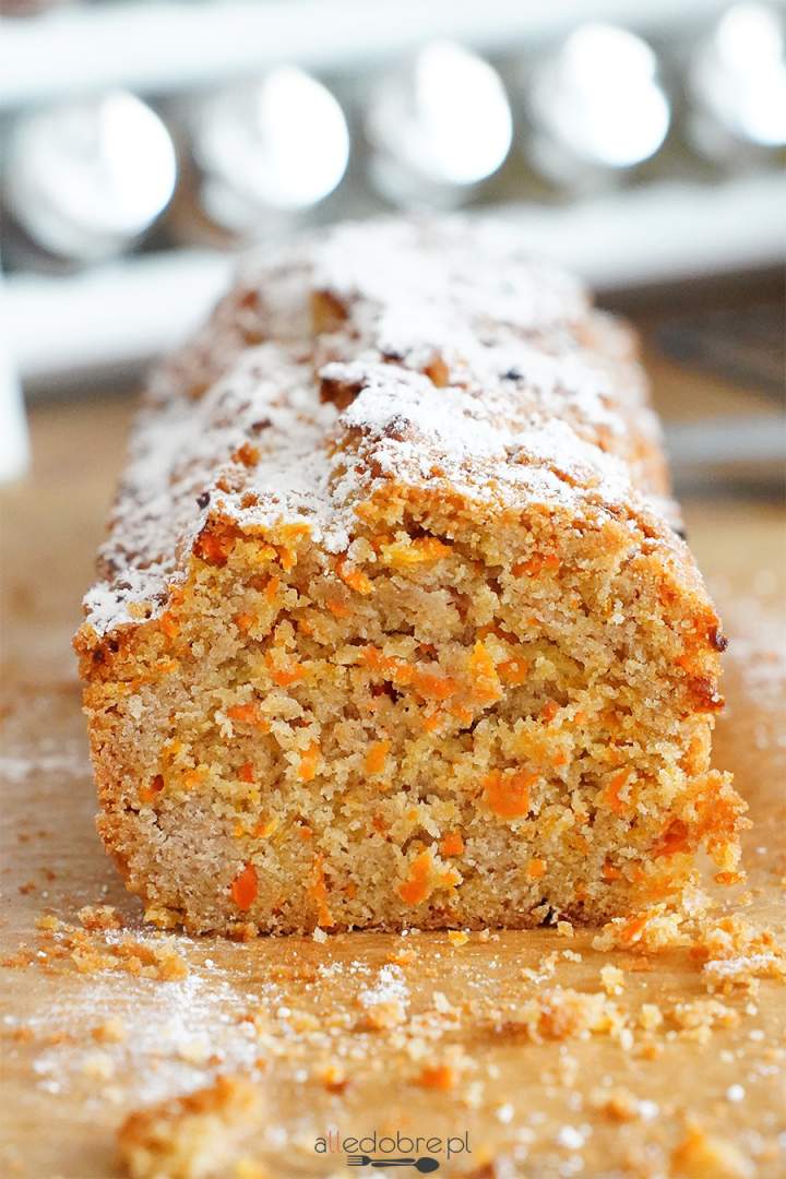Szybkie i tanie ciasto marchewkowe