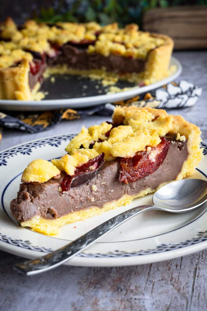 Tarta budyniowa ze śliwkami